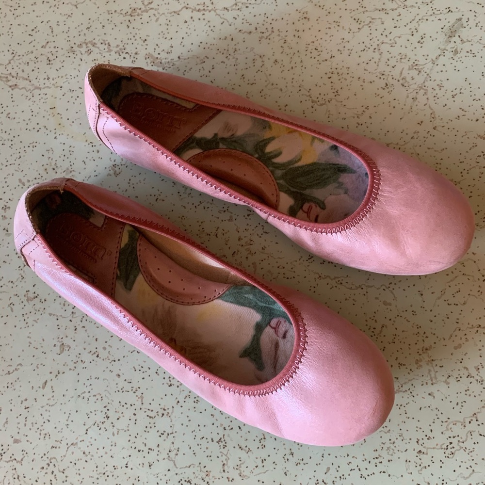 Born Pink/Mauve Ballet Flats - 7.5
